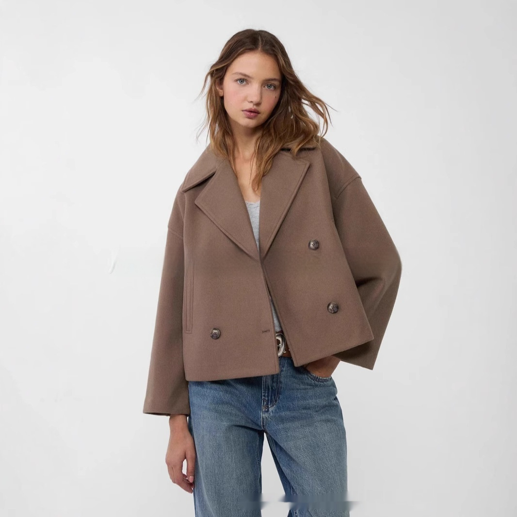 Stylish Short Double-Breasted Coat for Women - Image 8