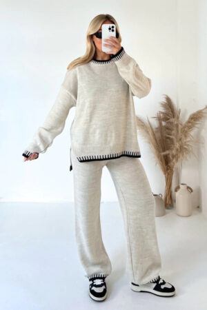 Women's Contrast Stitch Knit Set - Oversized Sweater & Wide Leg Pants