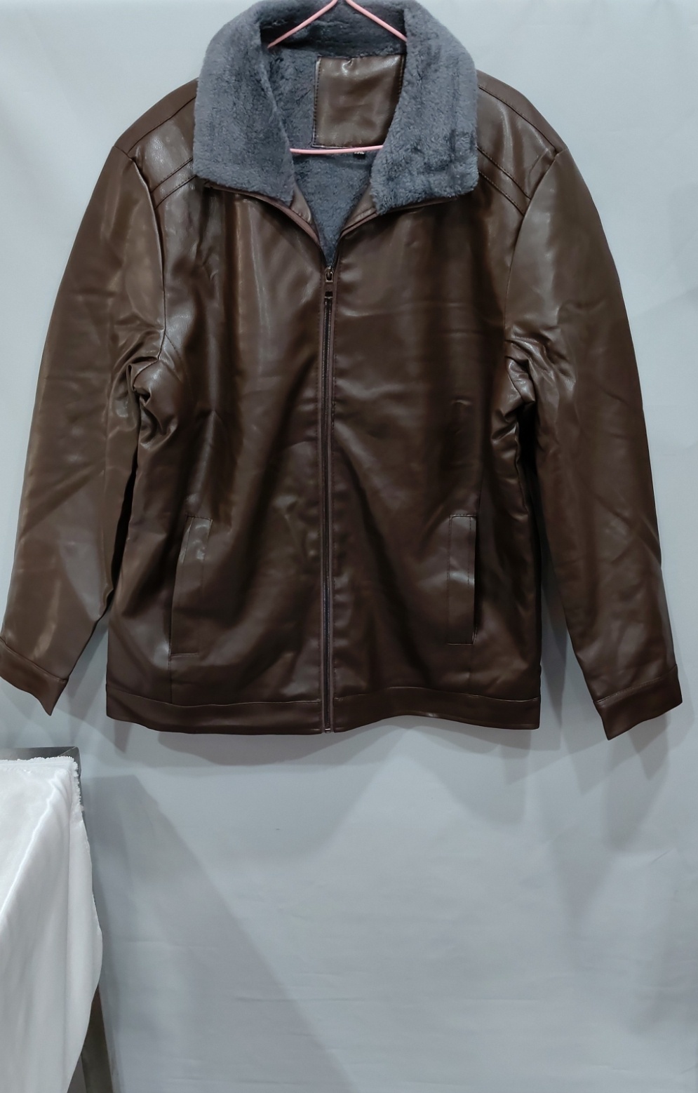 Men’s Classic Fleece-Lined Winter Leather Jacket with Faux Fur Collar - Image 5